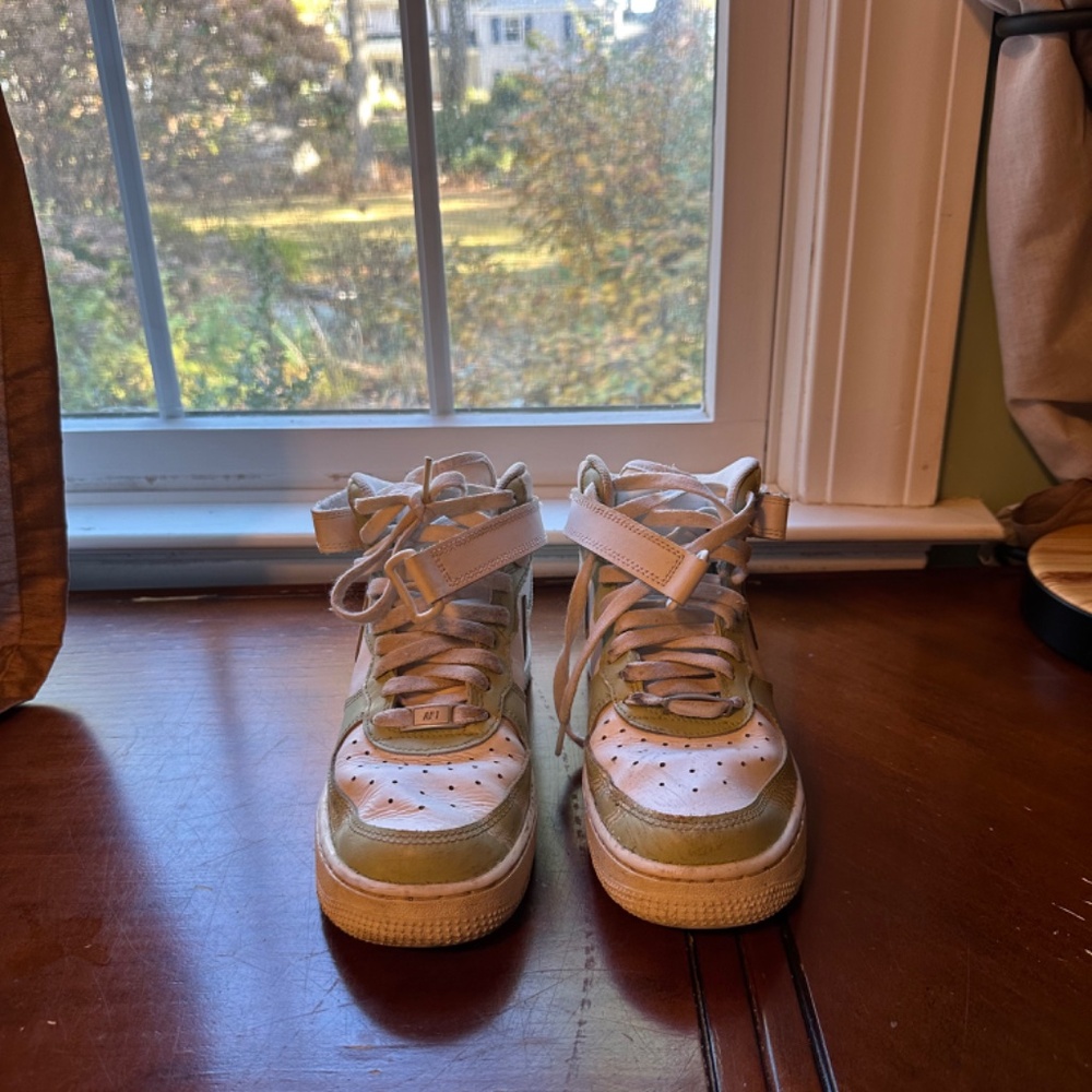 Custom-Made (Etsy) Nike Air Force 1 Sneakers Mid Sage Avocado Green Tea - Picture 7 of 12